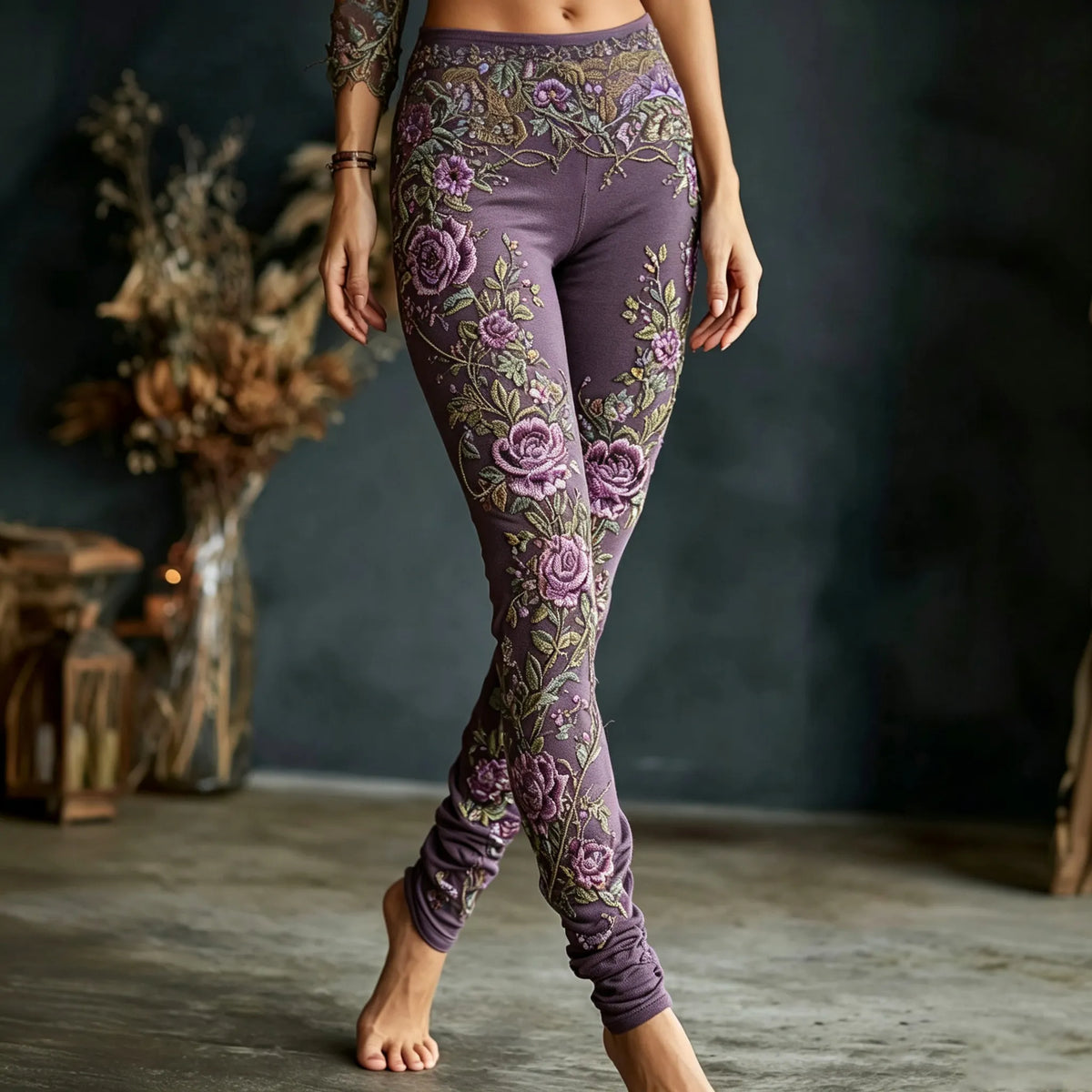 Women's Retro Purple Floral Embroidered Comfortable Leggings