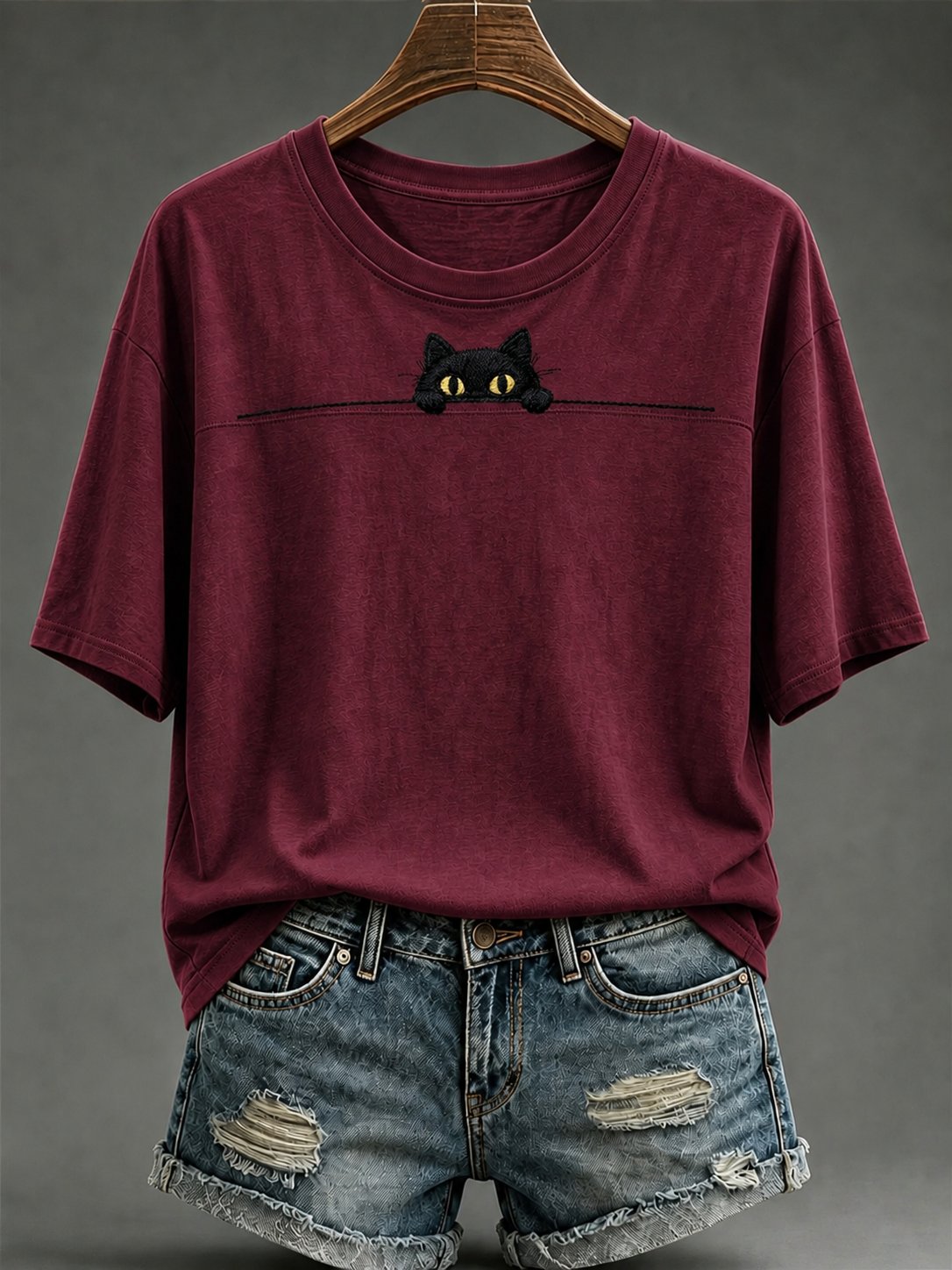 Women's Retro Peeking Kitten Print Crew Neck Top