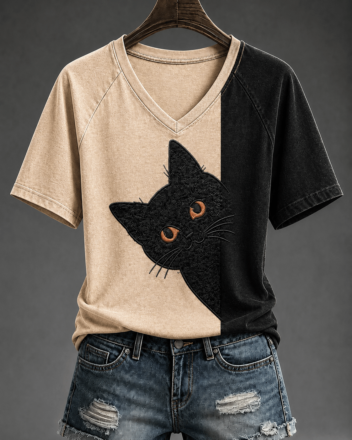 Women's Retro Black Cat Print V-Neck Top