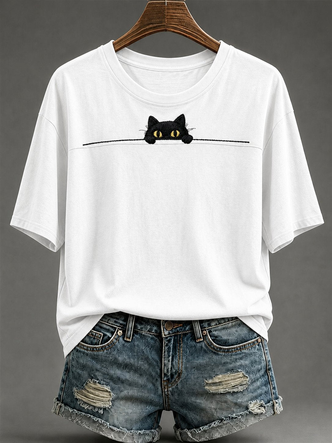 Women's Retro Peeking Kitten Print Crew Neck Top