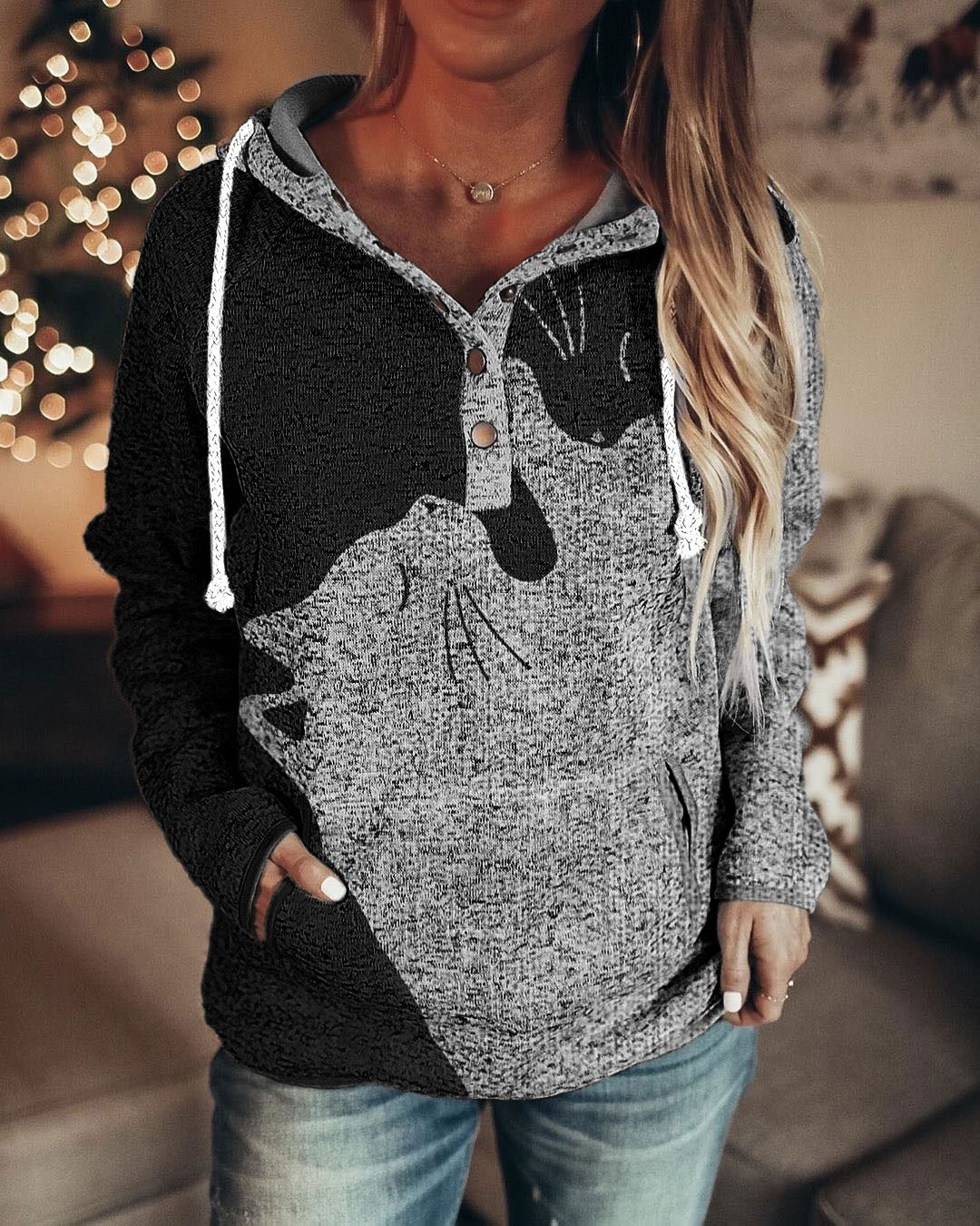 Women's Black And White Cats Print Hooded Sweatshirt