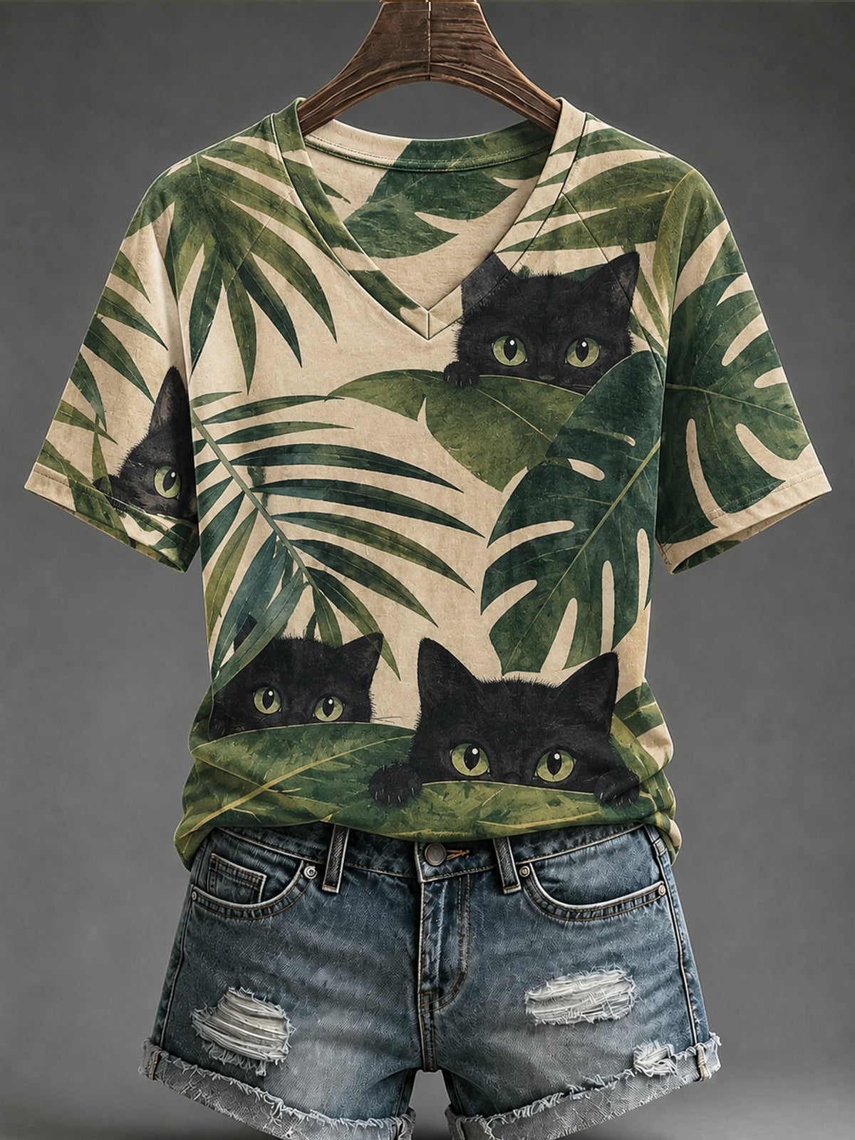 Women's Retro Peeking Black Cat Print V-Neck Top
