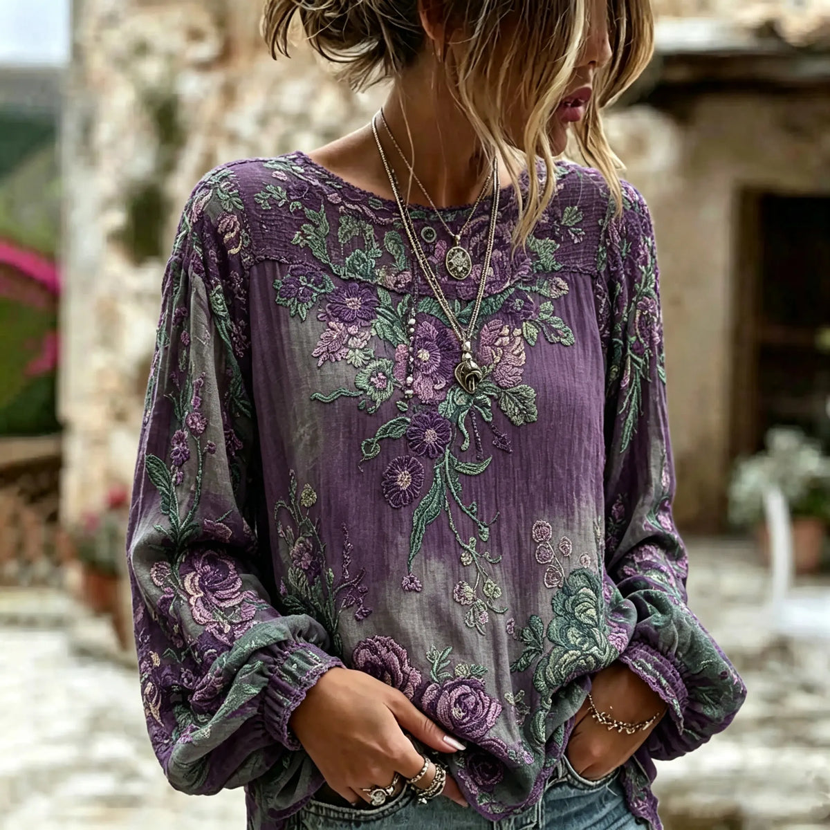 Women's Retro Floral Embroidery Cotton Linen Round Neck Long Sleeve Top