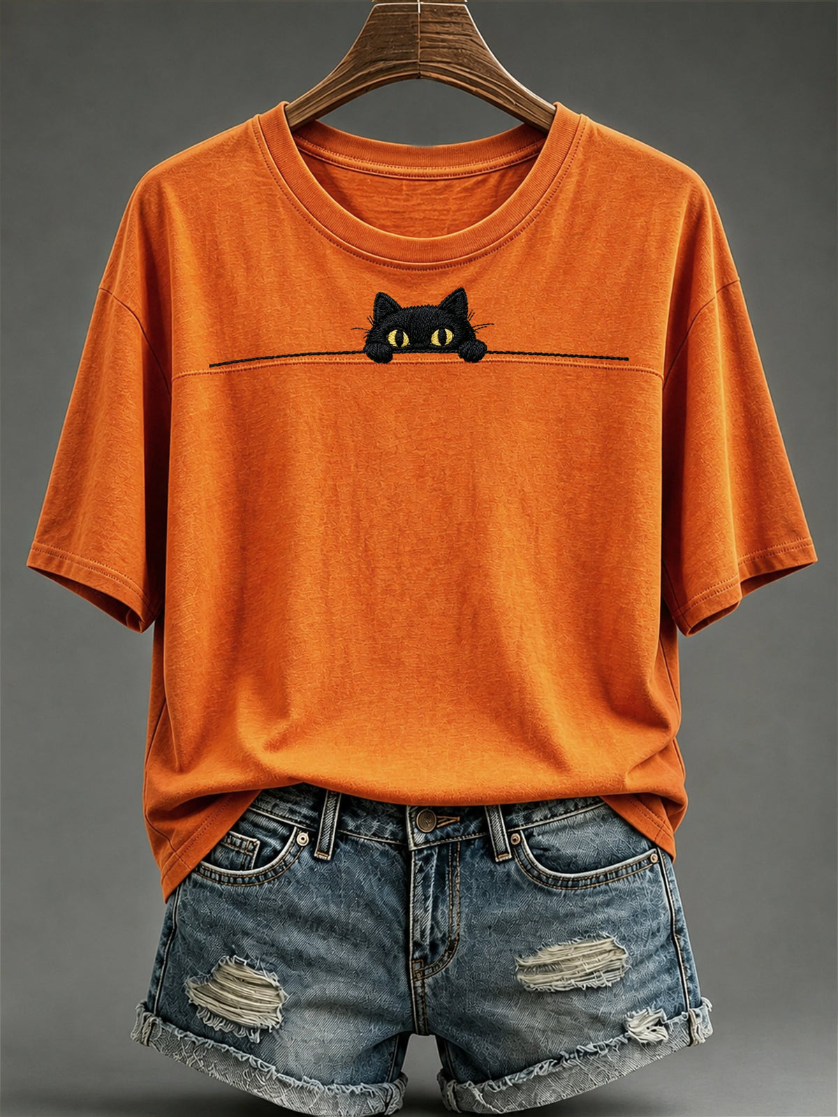 Women's Retro Peeking Kitten Print Crew Neck Top
